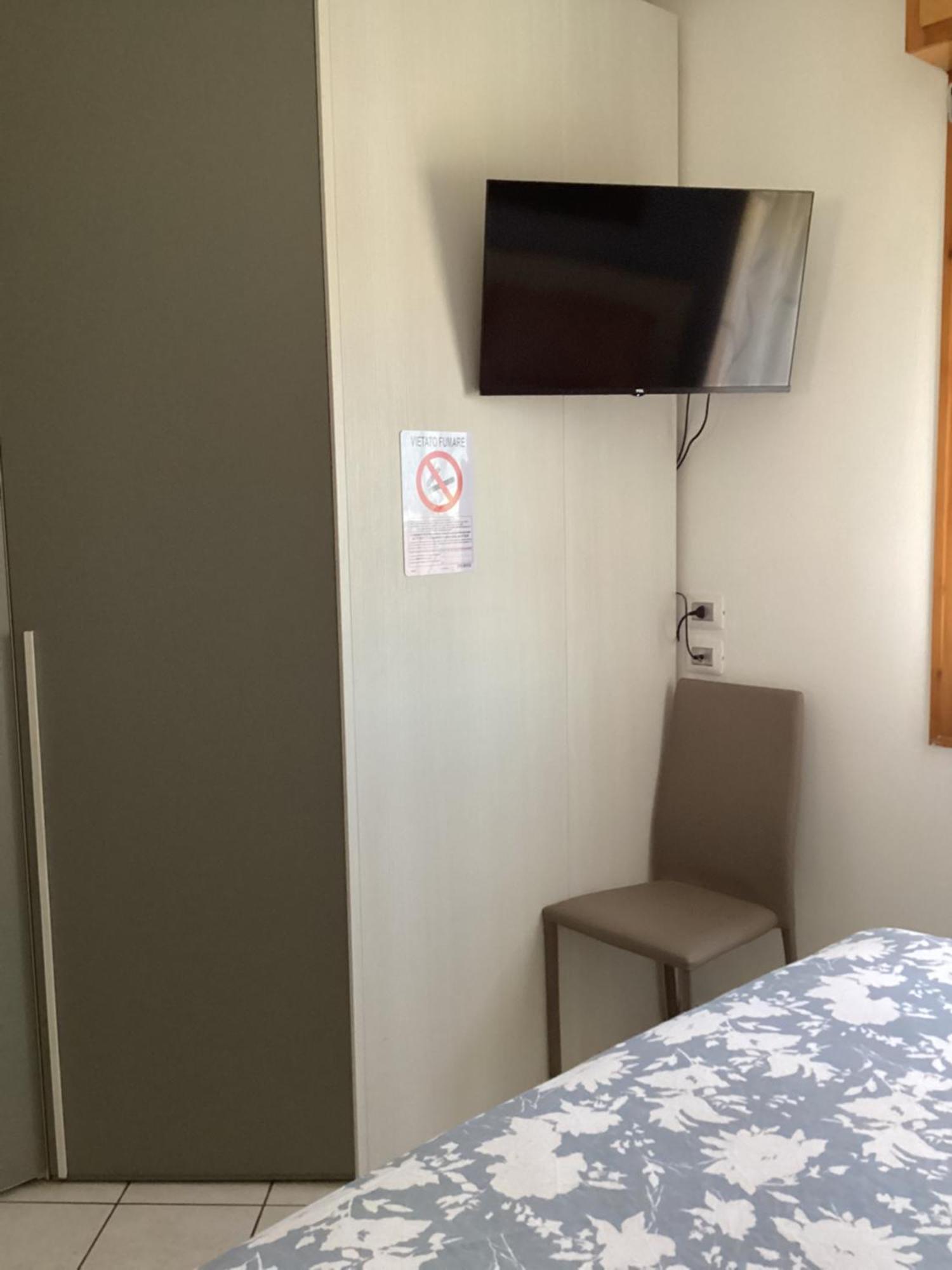 Bed And Breakfast Da Giuseppe, Camere Vicino Stabilimento Ferrari 费奥拉诺·莫德内塞 外观 照片